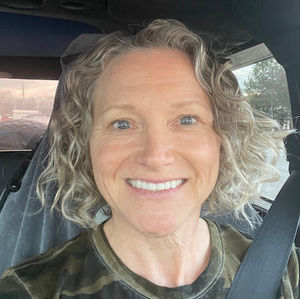 Meet your Posher, Dana